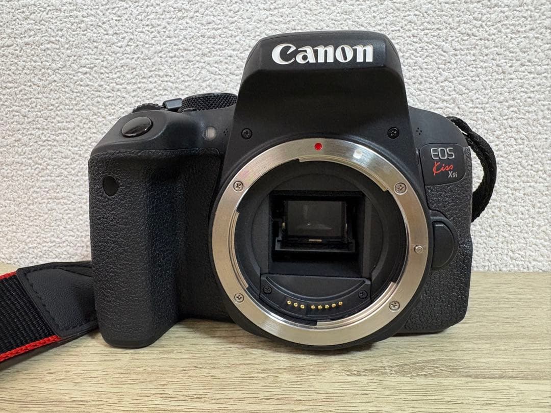 Canon EOS kiss x9i ダブルズームキット 一眼レフ カメラ