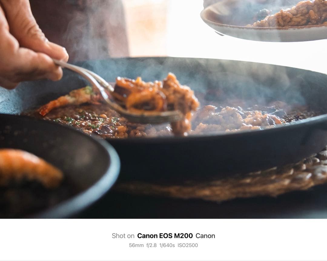 【限定色】Canon EOS M200 + SIGMA 30mm/56mmセット