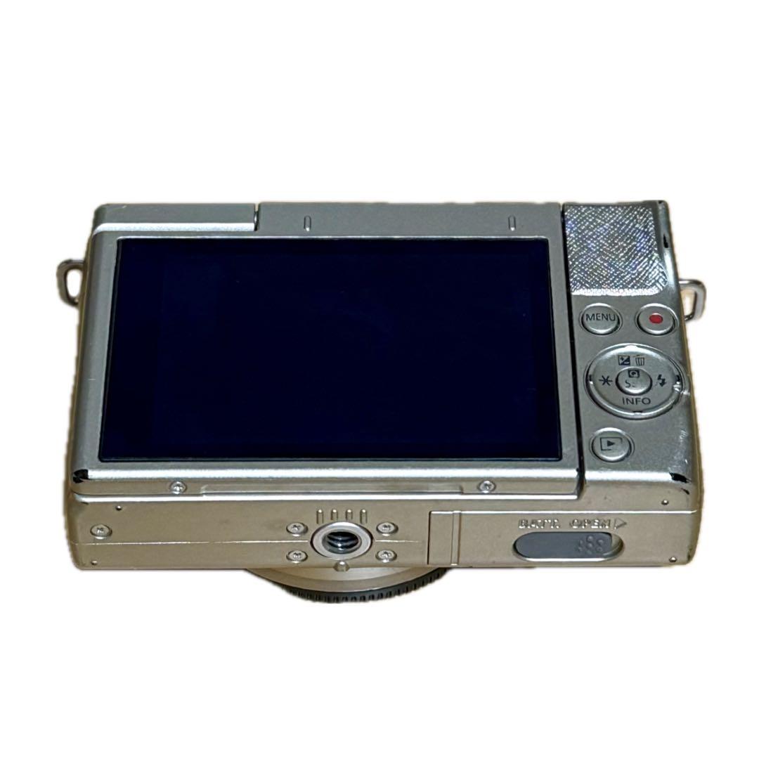 【限定色】Canon EOS M200 + SIGMA 30mm/56mmセット