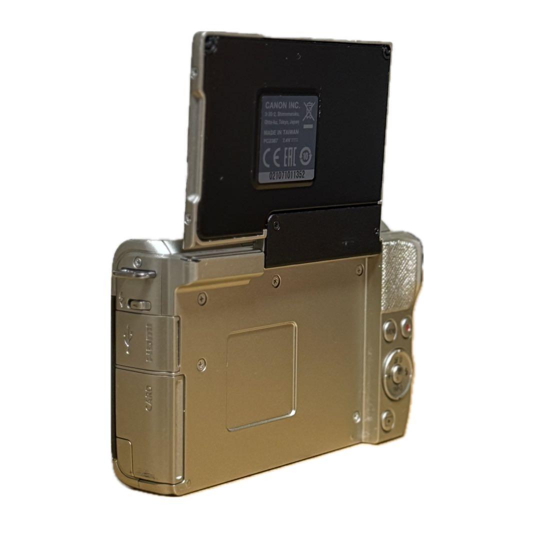 【限定色】Canon EOS M200 + SIGMA 30mm/56mmセット