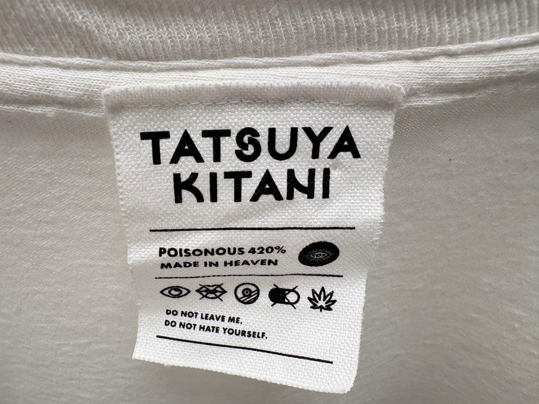 キタニタツヤ 倶楽部非現実　ロンT 白　サイズ大きめ