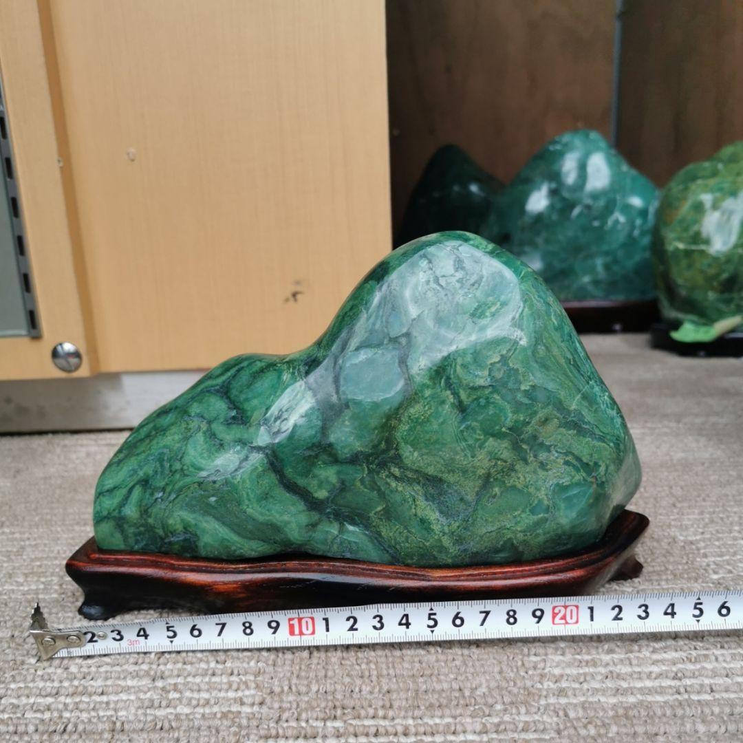ナミビア翡翠　3.2キロ　翡翠　ヒスイ　鑑賞石　石　置物　オブジェ　インテリア