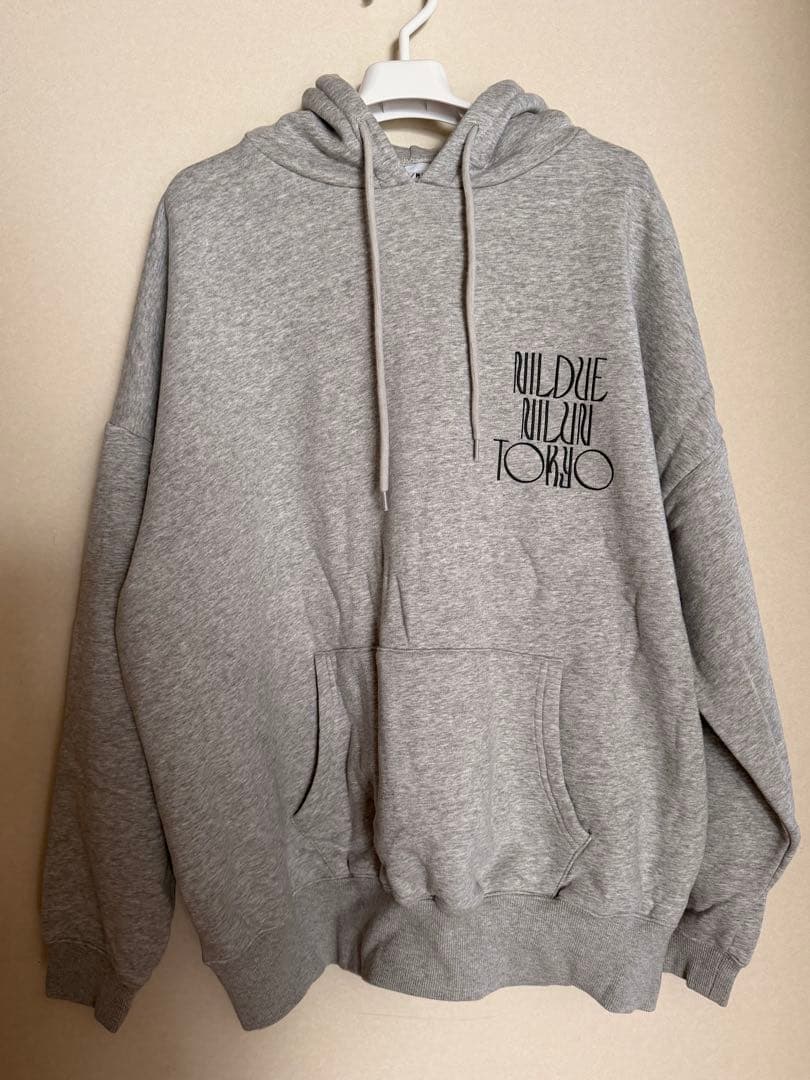 NIL DUE NIL UN TOKYO フーディー　パーカー