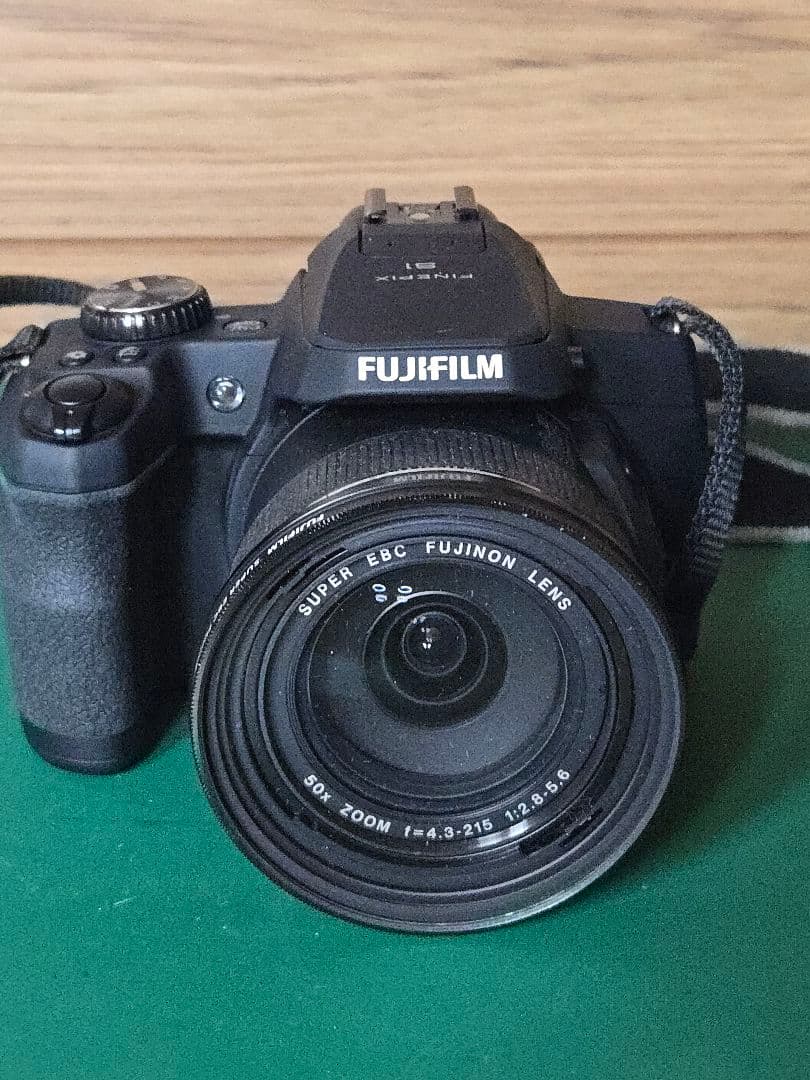 Fujifilm FinePix S1 デジタルカメラ本体