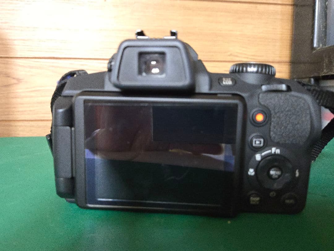 Fujifilm FinePix S1 デジタルカメラ本体