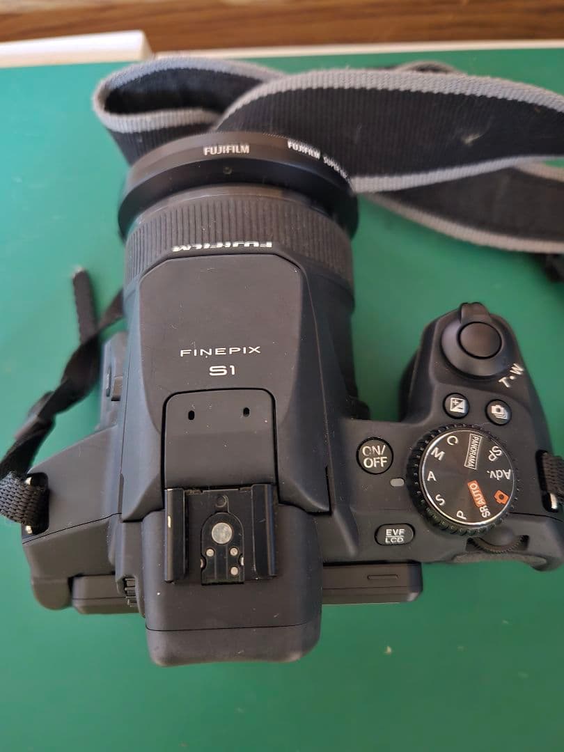 Fujifilm FinePix S1 デジタルカメラ本体