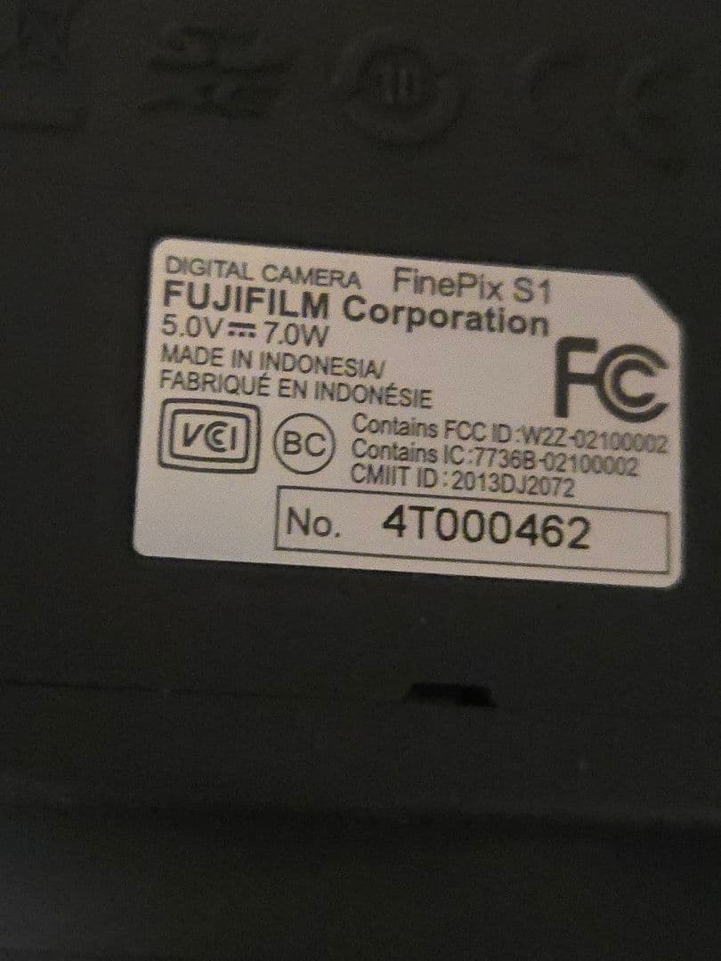 Fujifilm FinePix S1 デジタルカメラ本体