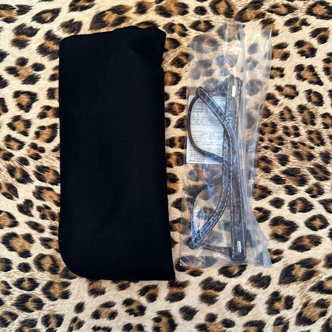 浅井健一　サングラス