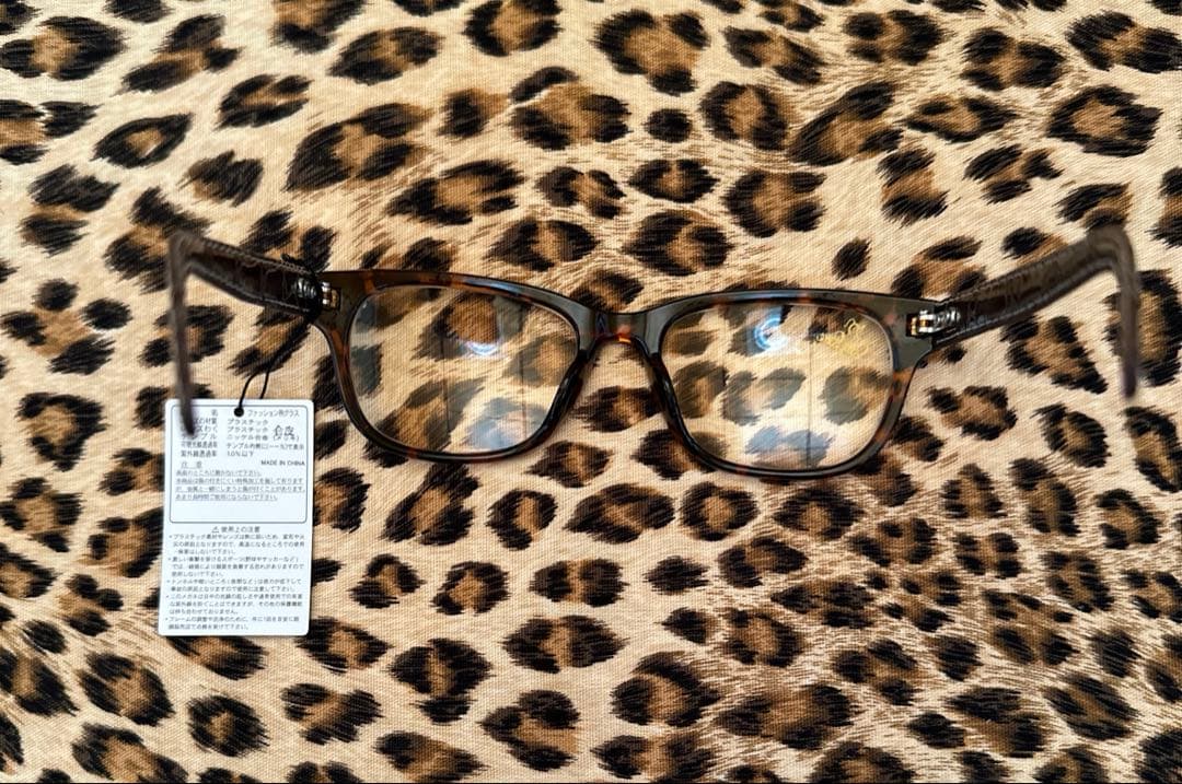 浅井健一　サングラス