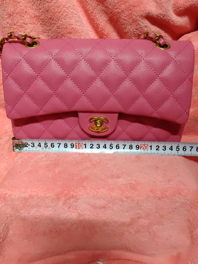 ピンク キルティング ショルダーバッグ　ノベルティ