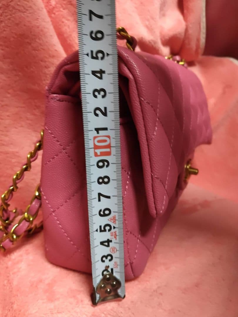 ピンク キルティング ショルダーバッグ　ノベルティ