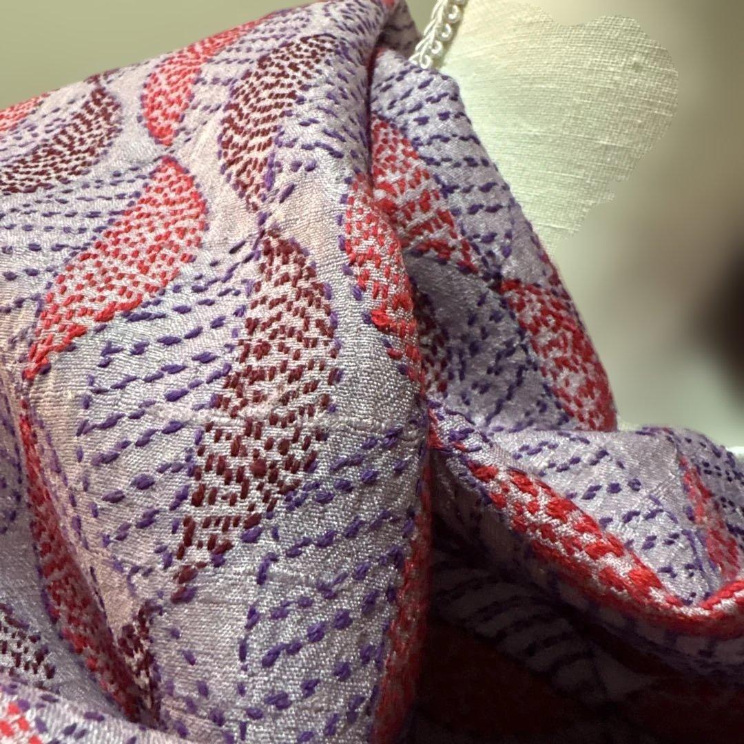 タッサーシルクストール　総刺繍　カンタ　野蚕ストール　シルク100%