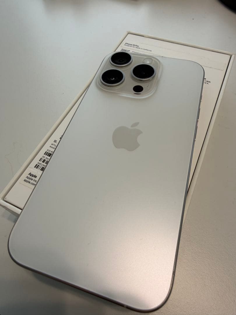 Apple iPhone 15 Pro 512GB シルバー 本体 箱付き