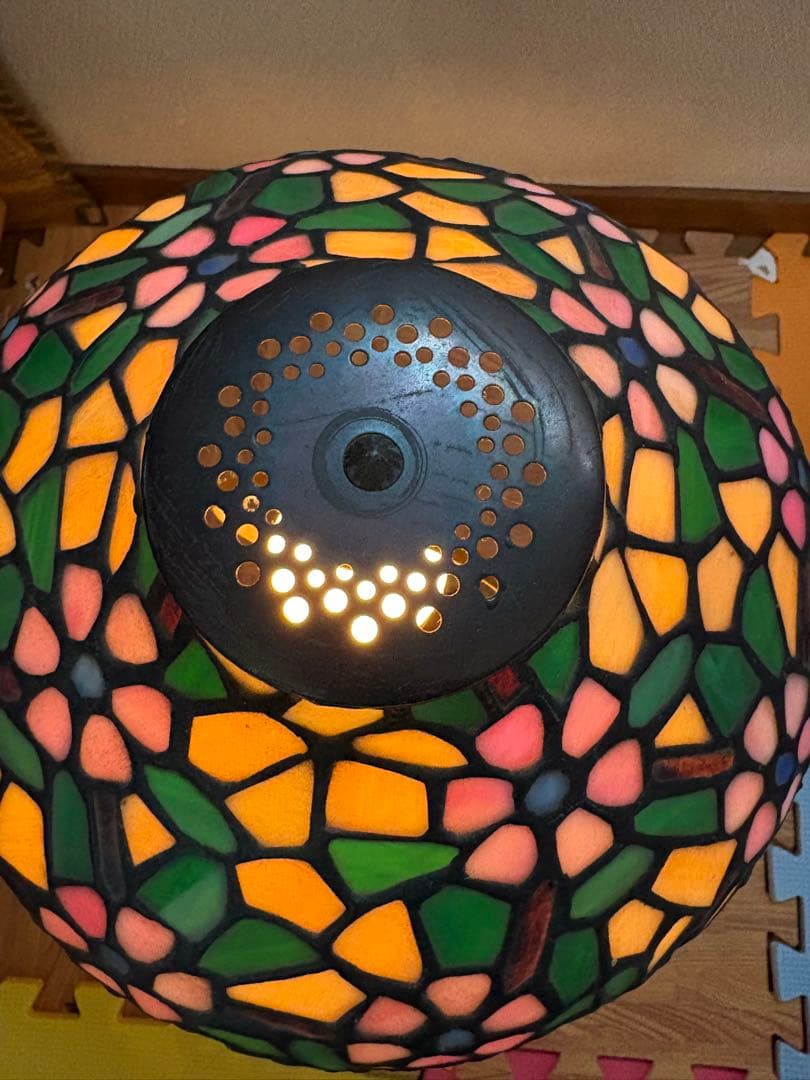 ステンドグラスランプ 女性像デザイン