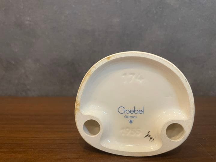 【最終値下げ！】Goebel社　フンメル人形　174