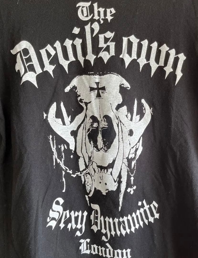 HYDE★レア品★新品未使用★バッジ付☆ デビルズオウン　コラボTシャツ　ラルク