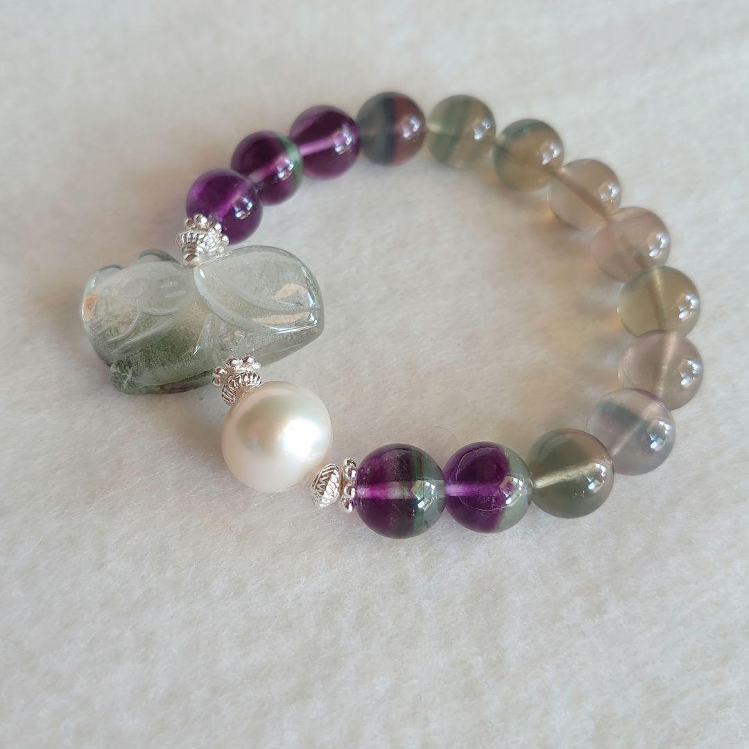 ガーデンクォーツネコ、フローライト、淡水パール天然石ブレス　素敵な逸品