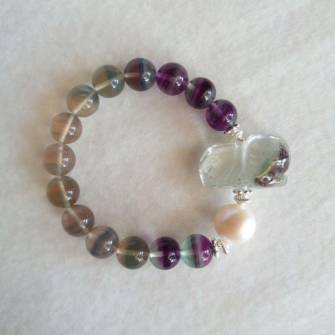 ガーデンクォーツネコ、フローライト、淡水パール天然石ブレス　素敵な逸品
