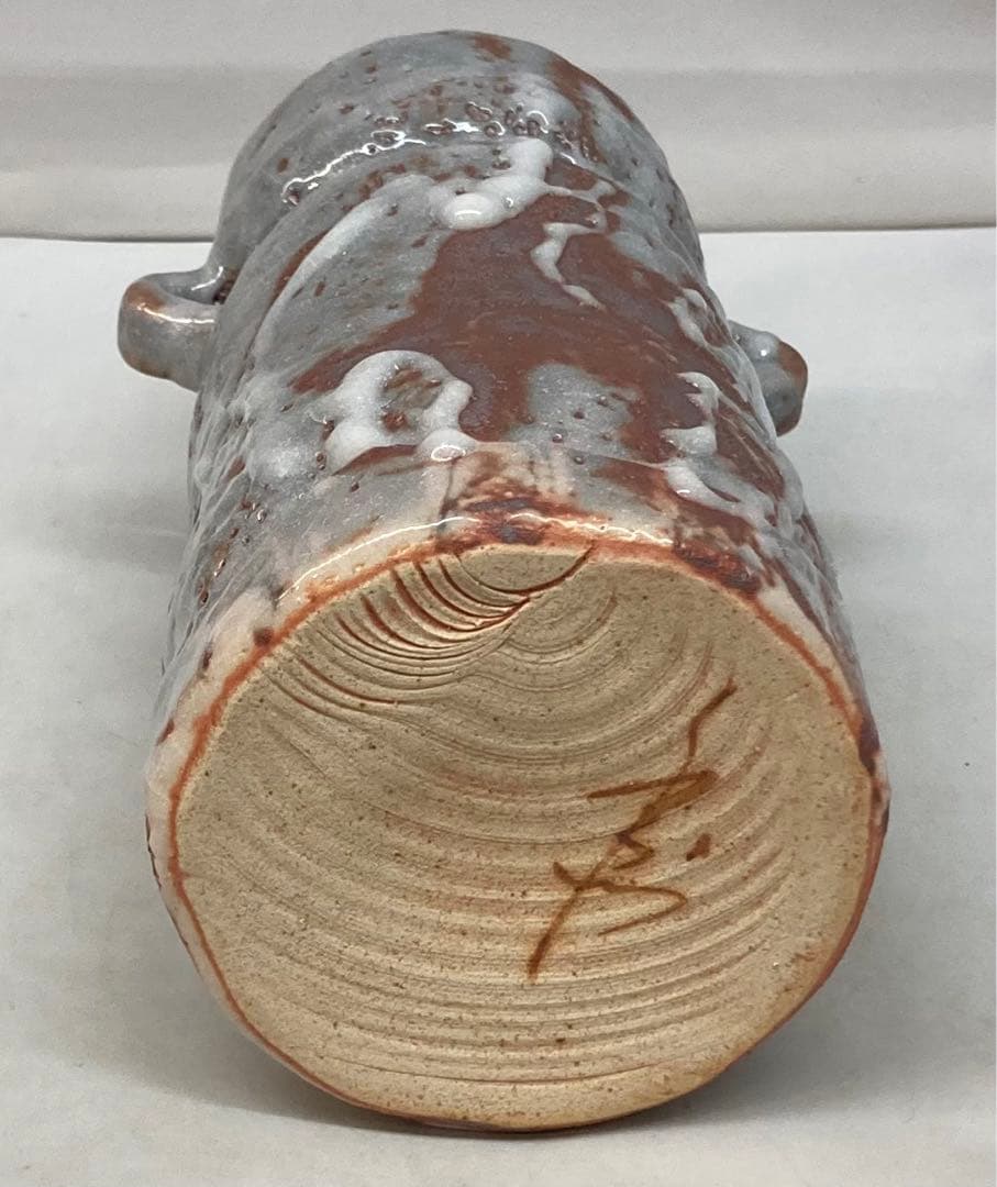 B189b 山田正和造　「鼠志野耳付花瓶」共箱　陶歴紙有　白山窯　花道具茶道具