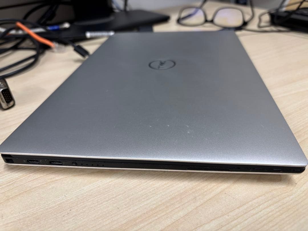 Windowsノート本体 DELL XPS 13 9380 / i3-8145U 03