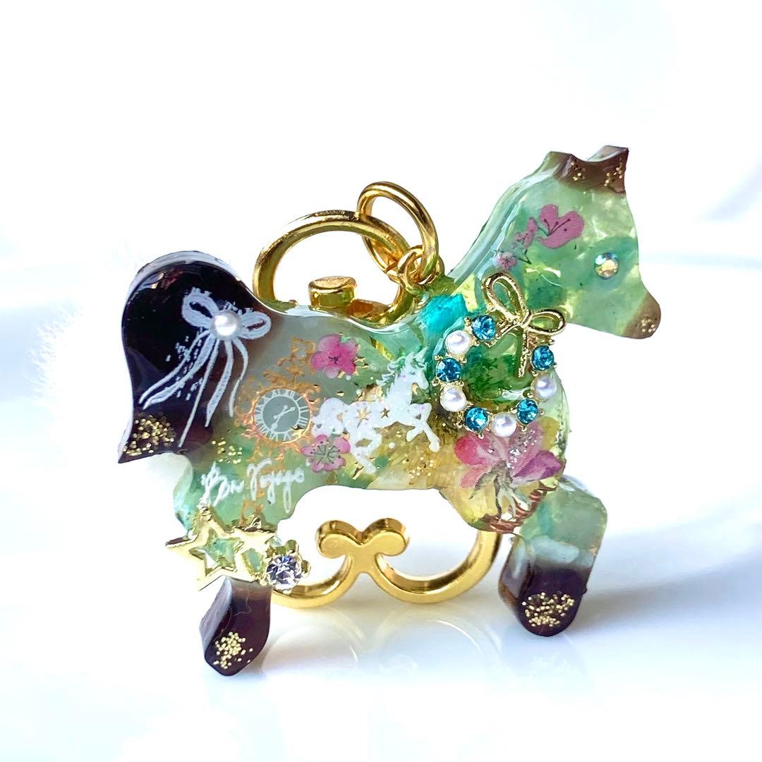 ♡ゆずれもん様♡オルゴナイト❤お馬ちゃん☆キーホルダー★レジンキーホルダー