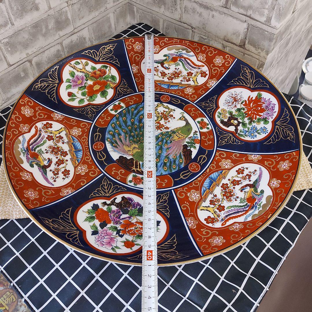伊万里焼　秀峰作　孔雀デザインの大皿　41cm