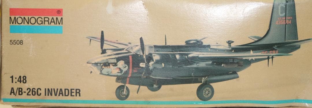 貴重モノグラム製　A/Ｂー２６Ｃ　インベーダー　1／４８　プラモデル　未組立