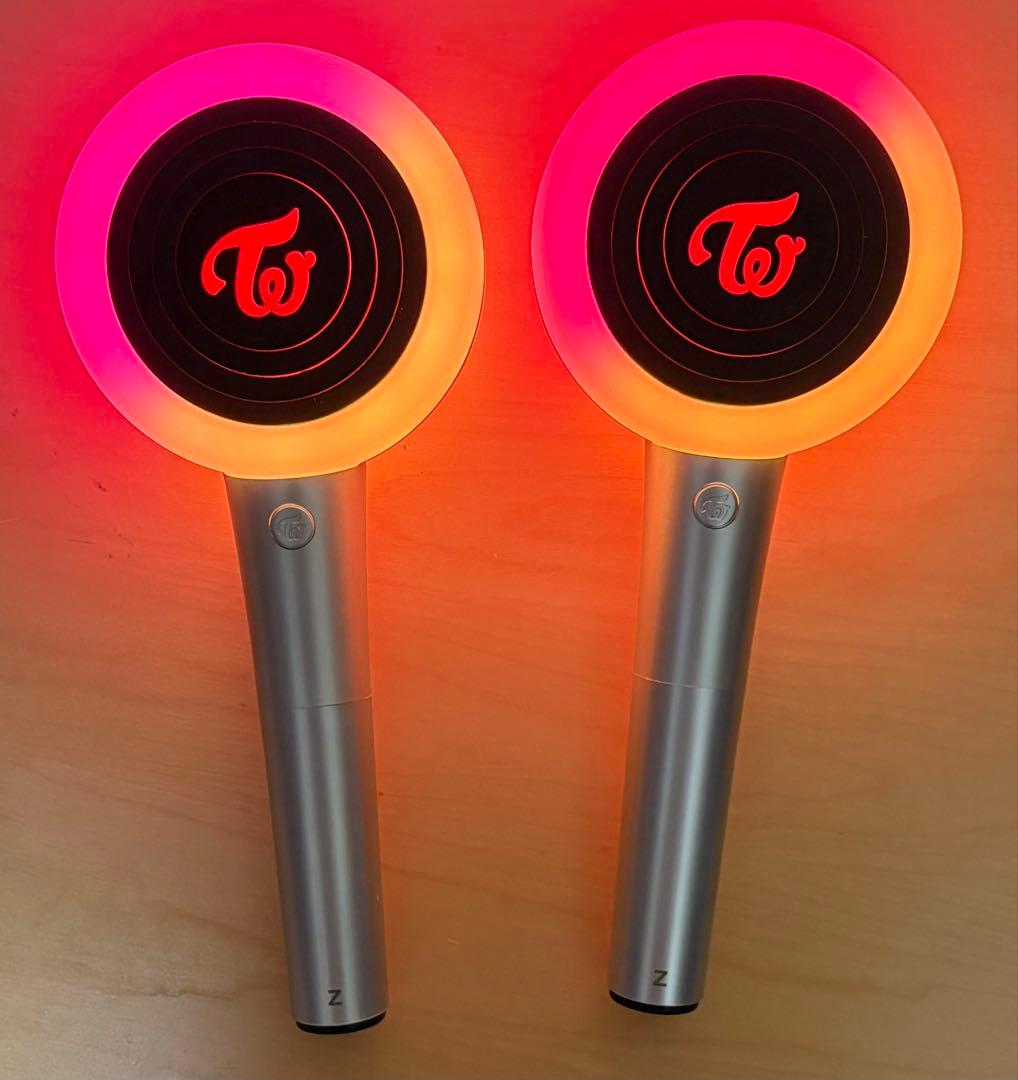TWICE CANDYBONG Z 2個とペンライトケートのセット
