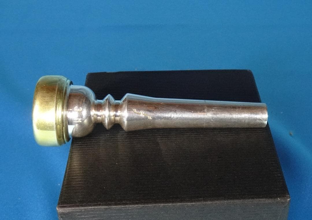 ダ*ク様 フラーテプレチージョン トランペットマウスピース　サイズ３M