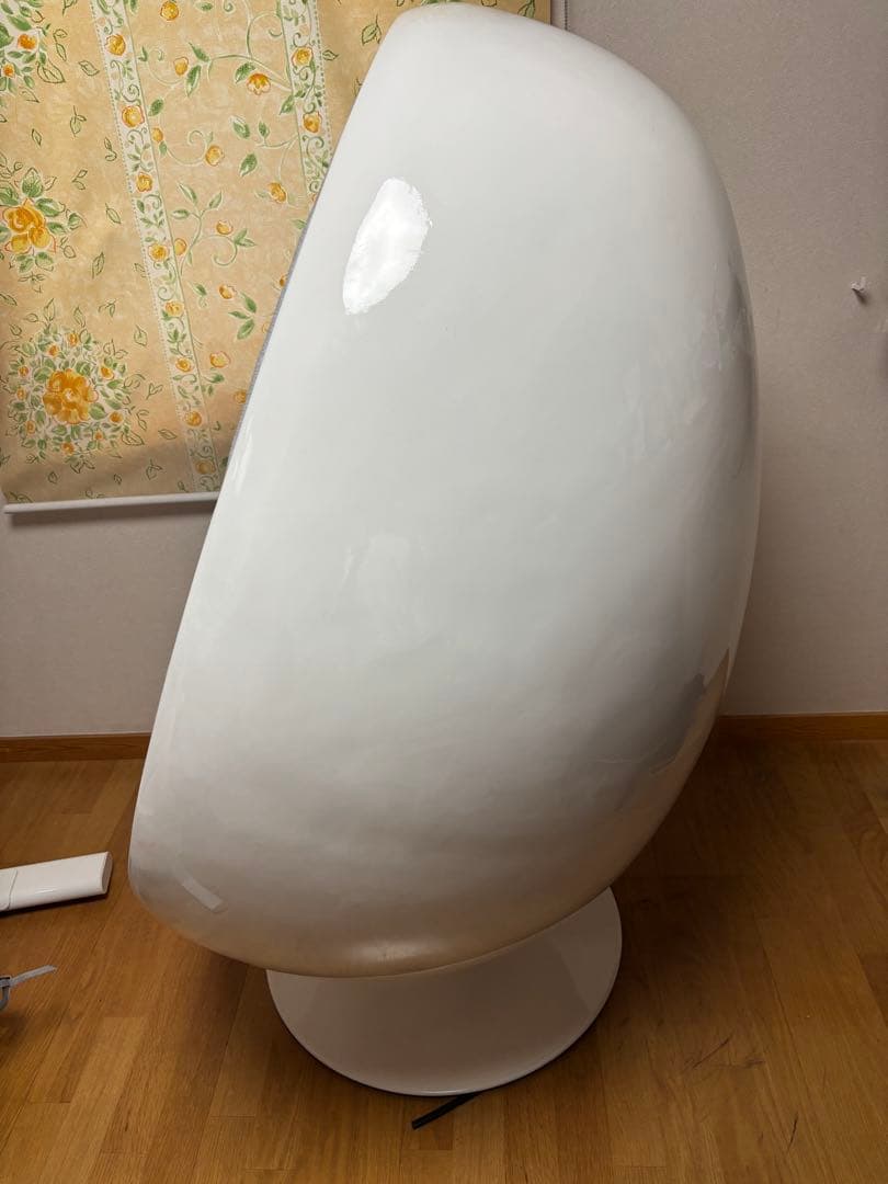 シャリオン　椅子　卵型