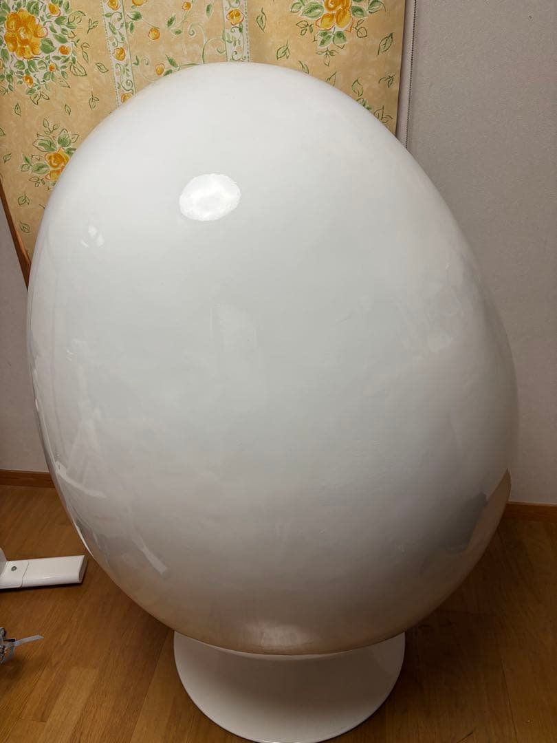 シャリオン　椅子　卵型