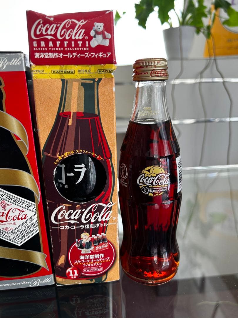 記念コカコーラ　アメ車のミニカーオマケ付き