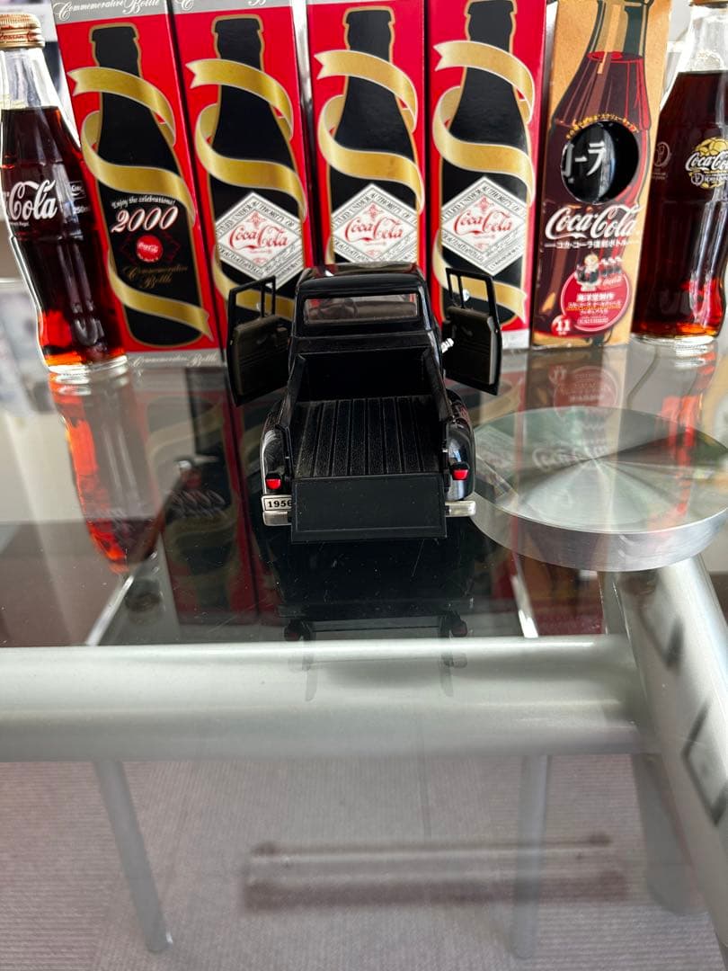 記念コカコーラ　アメ車のミニカーオマケ付き