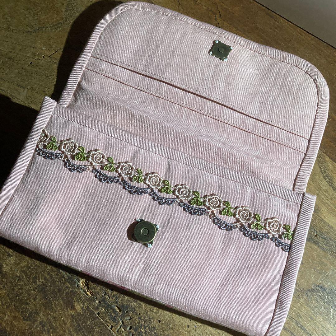 ビクトリアン長財布