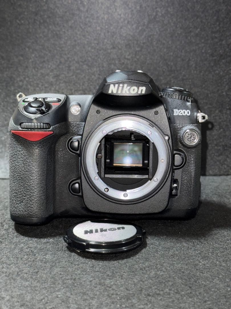 Nikon D200レンズ2個付き