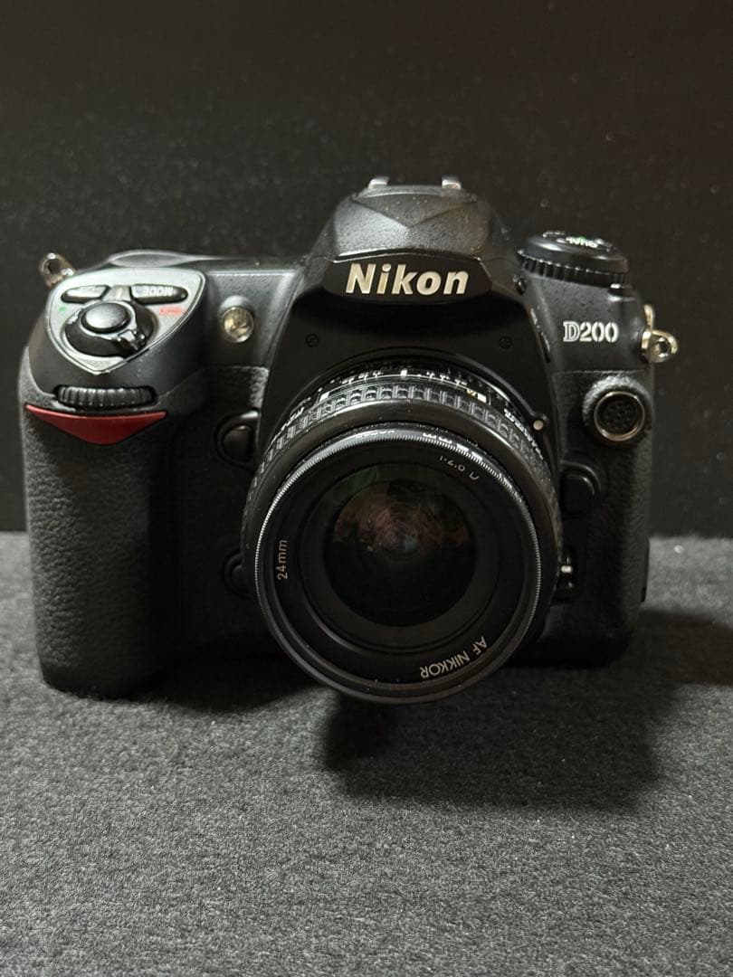 Nikon D200レンズ2個付き
