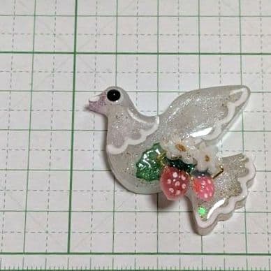 鳩　レジンヘアゴム　お弁当はイチゴ