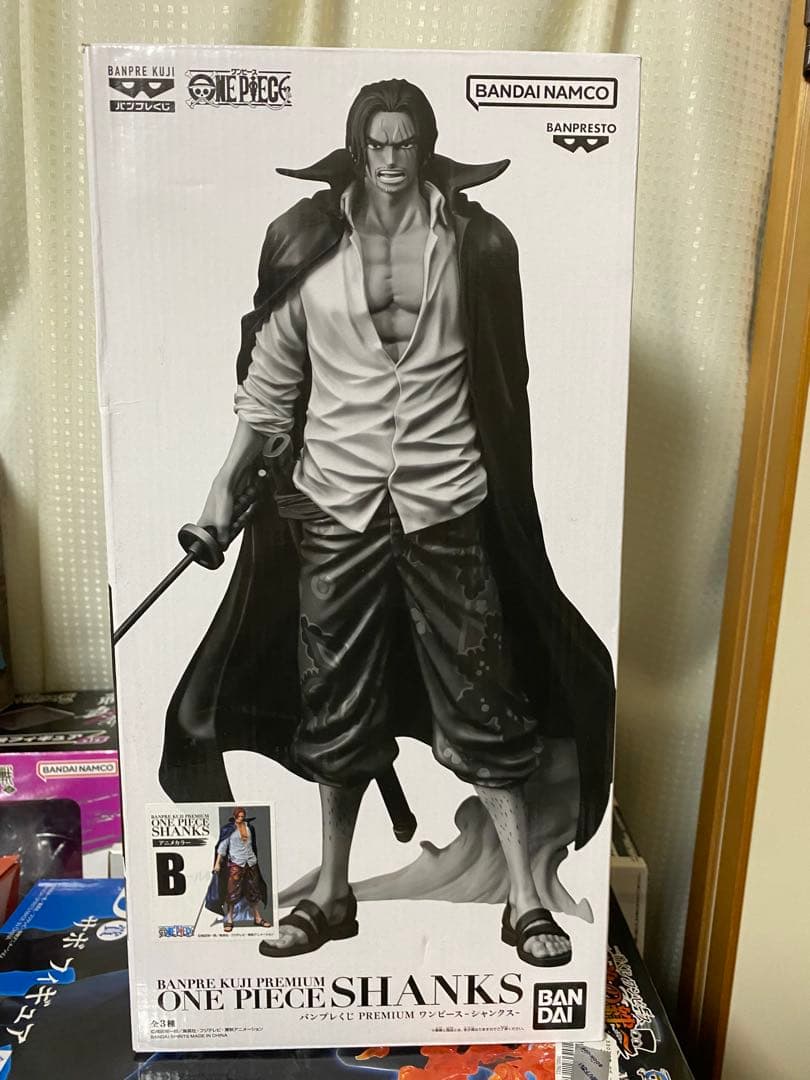 バンプレくじプレミアム　シャンクス　B賞　アニメカラー