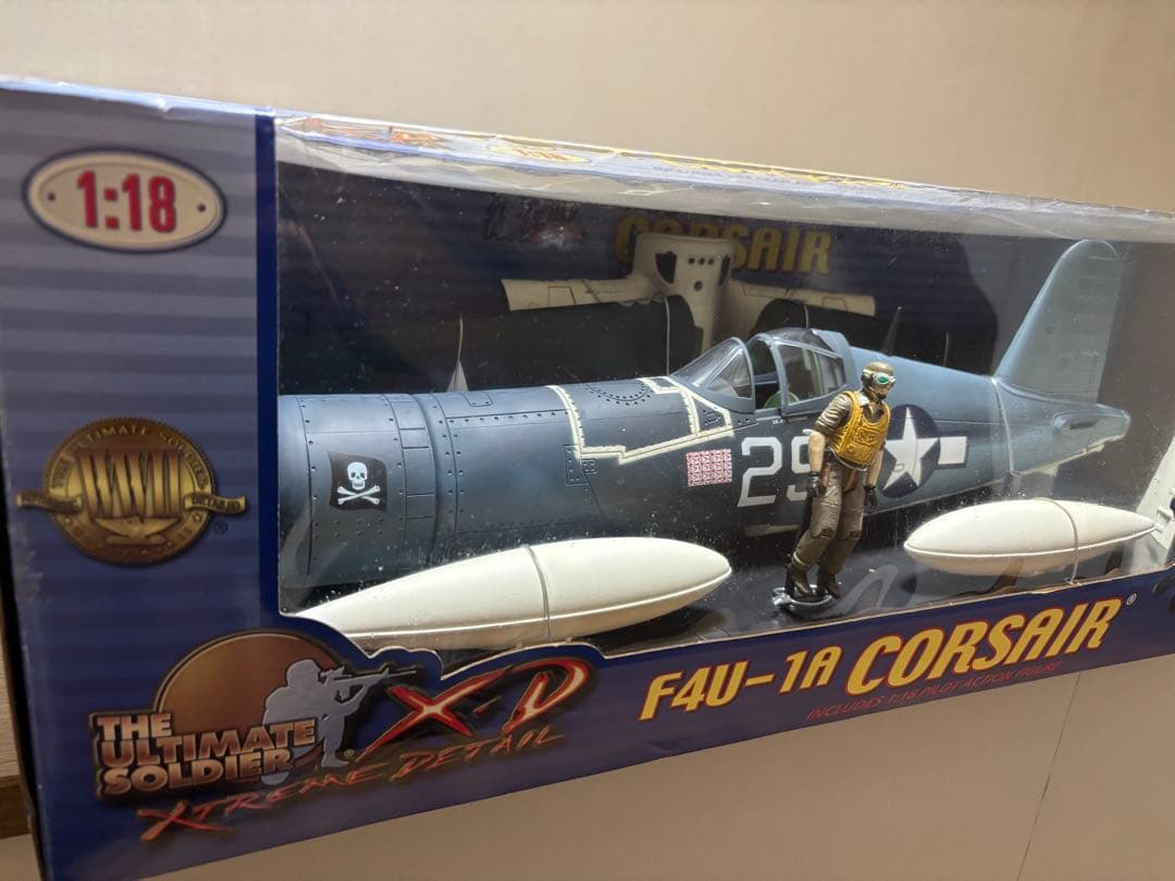 F4U-1A CORSAIR 1:18 スケールモデル