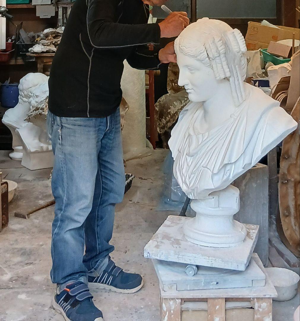 アポロ石膏胸像