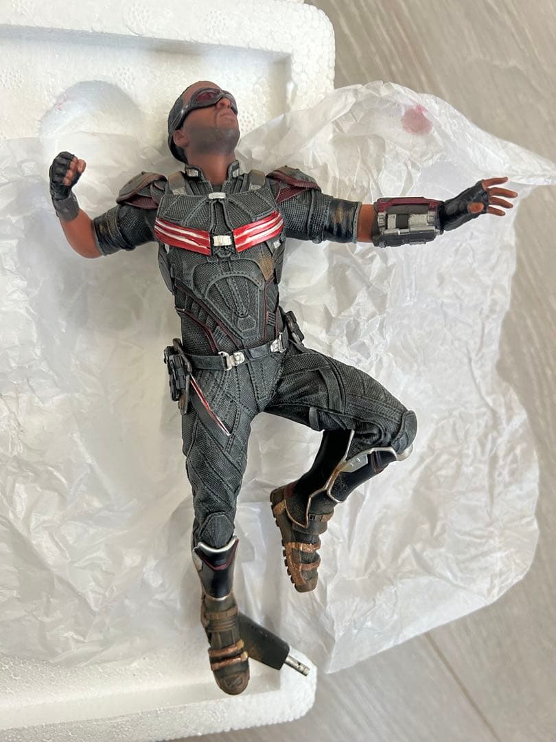 アートスケール　アベンジャーズ　エンドゲーム　ファルコン　未使用