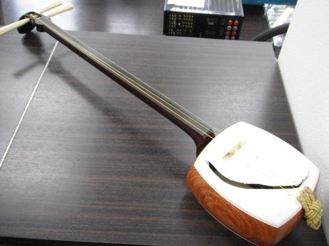 K81 三味線和 楽器 弦楽器 ケース付き