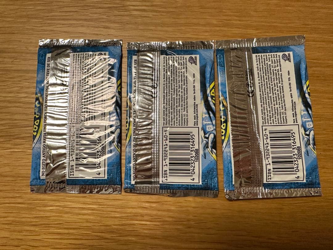 ナサ様用　遊戯王　青眼の白龍伝説　ポルトガル語版　未開封　3パック