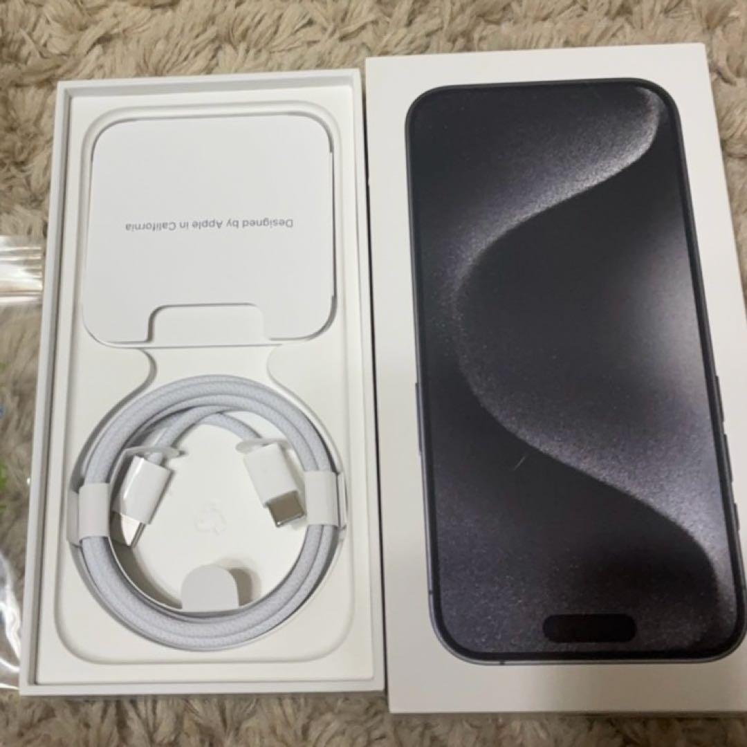 【値下げ！】Apple iPhone 15 Pro 本体 ブラック 美品