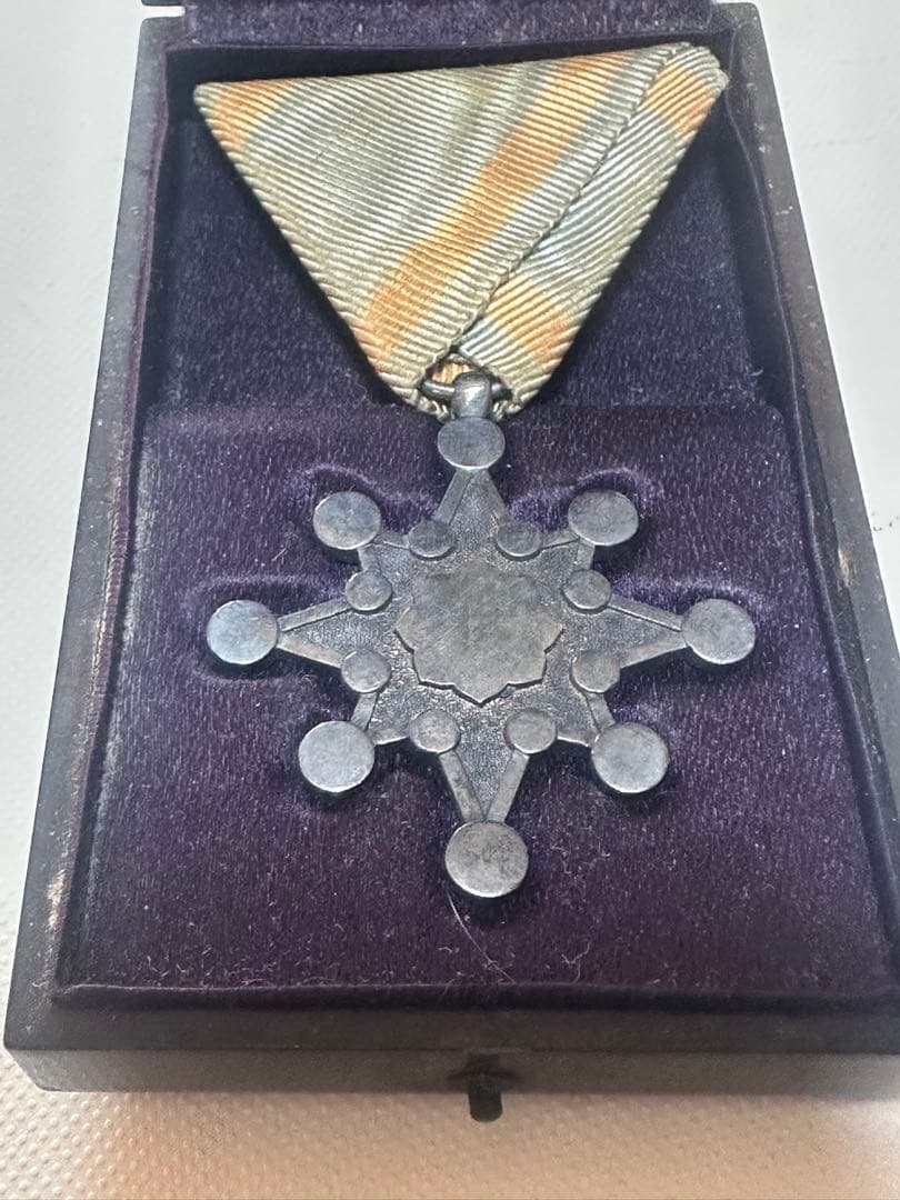 旧家蔵出し品！勲８等・支那事変従軍記章他５個セット