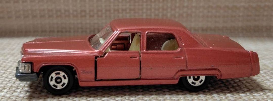 トミカ青箱F2 キャデラックフリートウッドブローアム 日本製 当時物￼