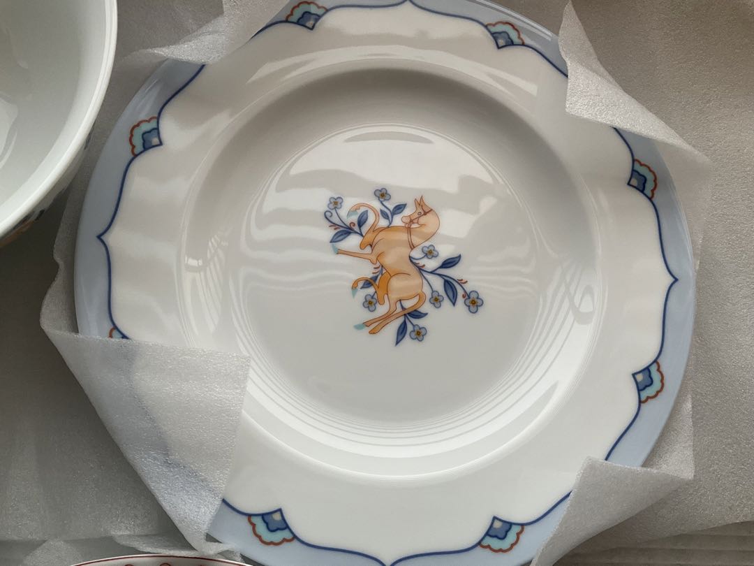 春節　馬　食器17点セット　午年　新年　中国製　景徳鎮産　陶溪川　皿　碗