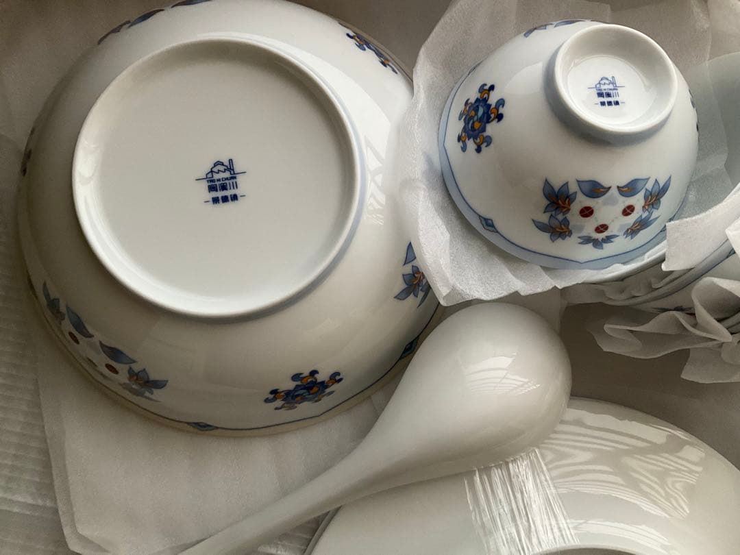 春節　馬　食器17点セット　午年　新年　中国製　景徳鎮産　陶溪川　皿　碗