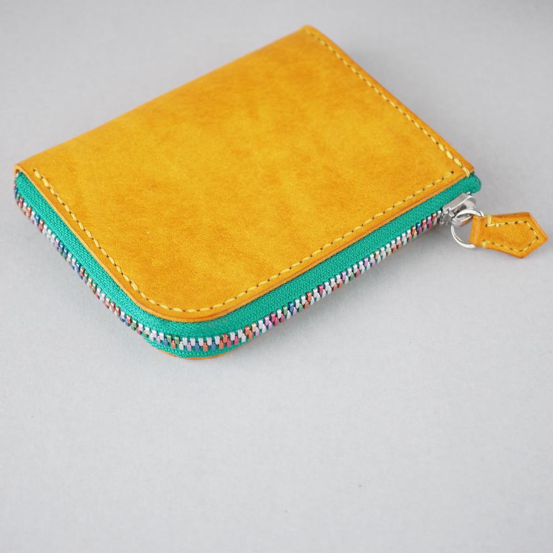 イタリアンレザー マルゴーとリネアヴァスカボックスを使ったL字型ファスナー財布