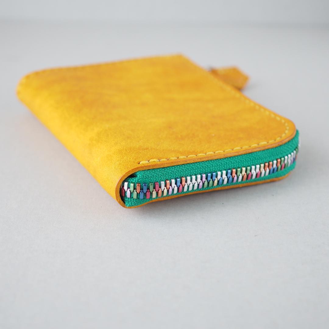 イタリアンレザー マルゴーとリネアヴァスカボックスを使ったL字型ファスナー財布